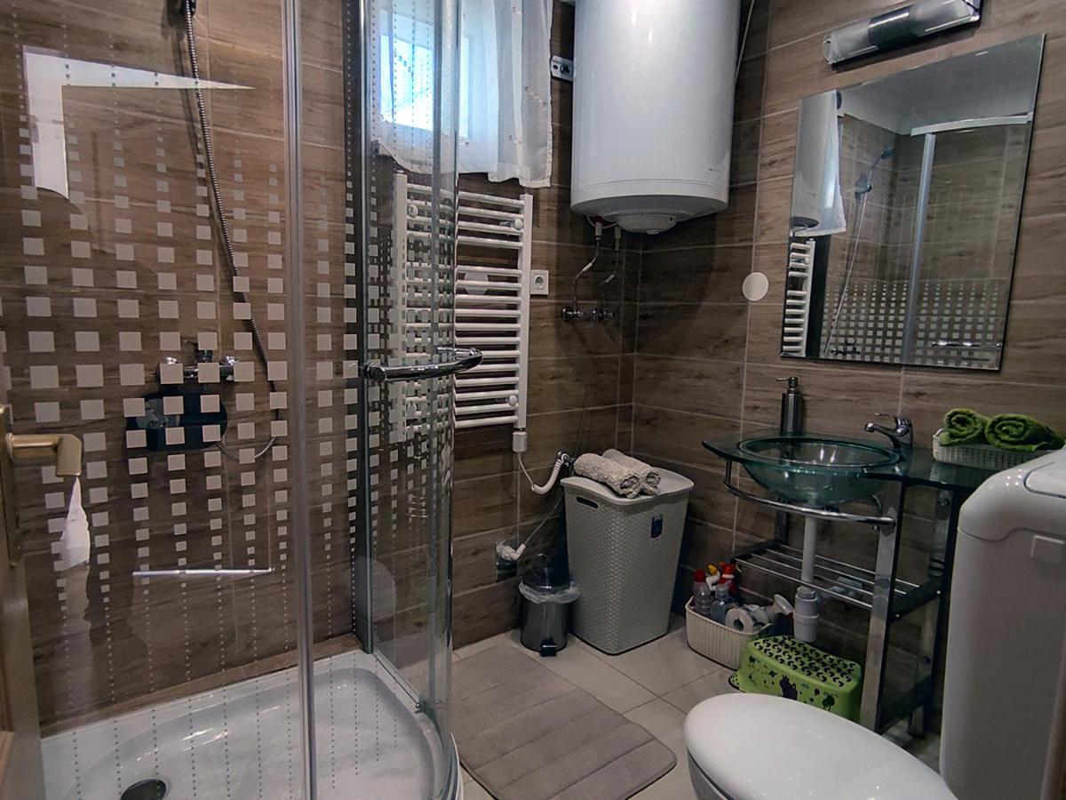 White Stone Apartman Hajduszoboszlo Exterior photo